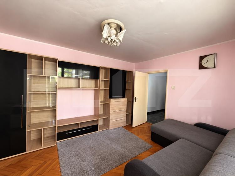Apartament cu 2 camere semidecomandat, mobilat în Brazda lui Novac