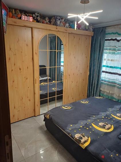 Apartament cu 2 camere decomandat în Rovine