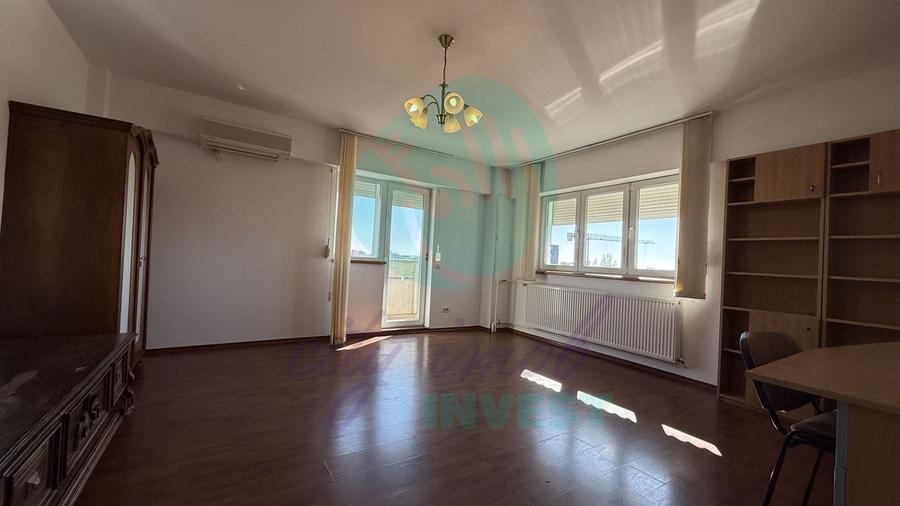 Apartament cu 3 camere decomandat, mobilat în Armeneasca