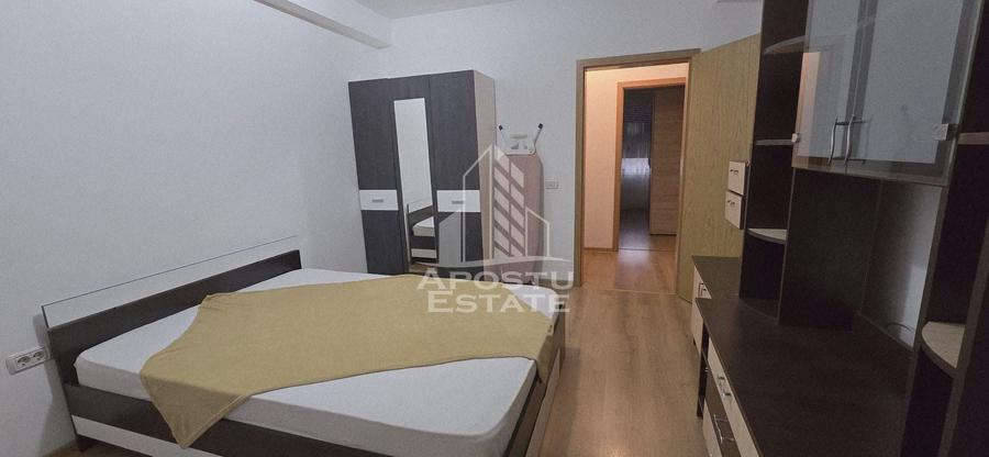 Apartament cu 3 camere semidecomandat, mobilat în Dorobanților