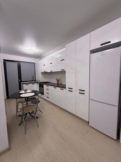 Apartament cu 2 camere decomandat, mobilat în Micro 17