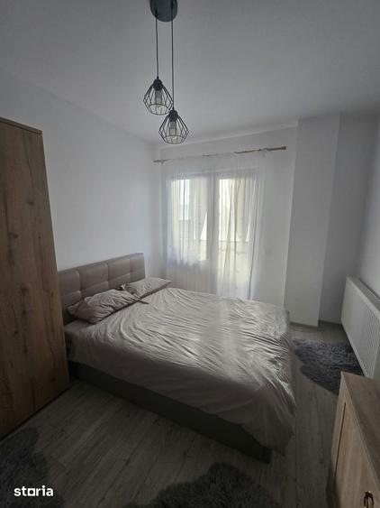 Apartament cu 4 camere în Burdea