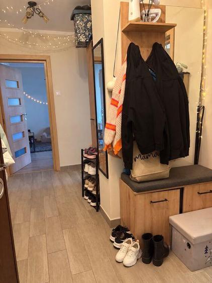 Apartament cu 3 camere decomandat, mobilat în Răcădău