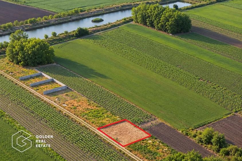 Teren Construcții intravilan de 400 mp, în Sânpaul