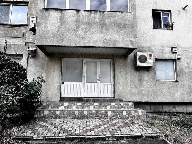 Spațiu comercial, de 58 mp, în Central