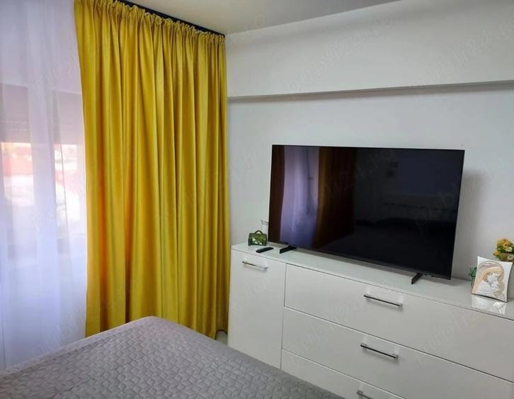 Apartament cu 3 camere decomandat în Găvana