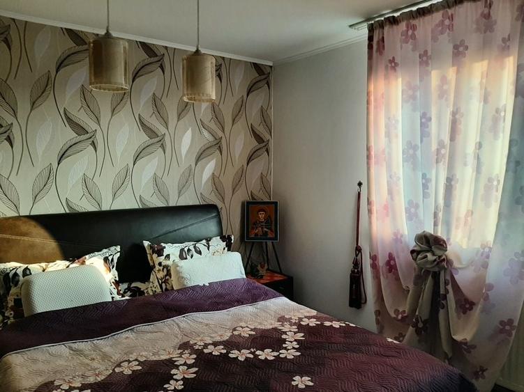 Apartament cu 4 camere decomandat în Unirii