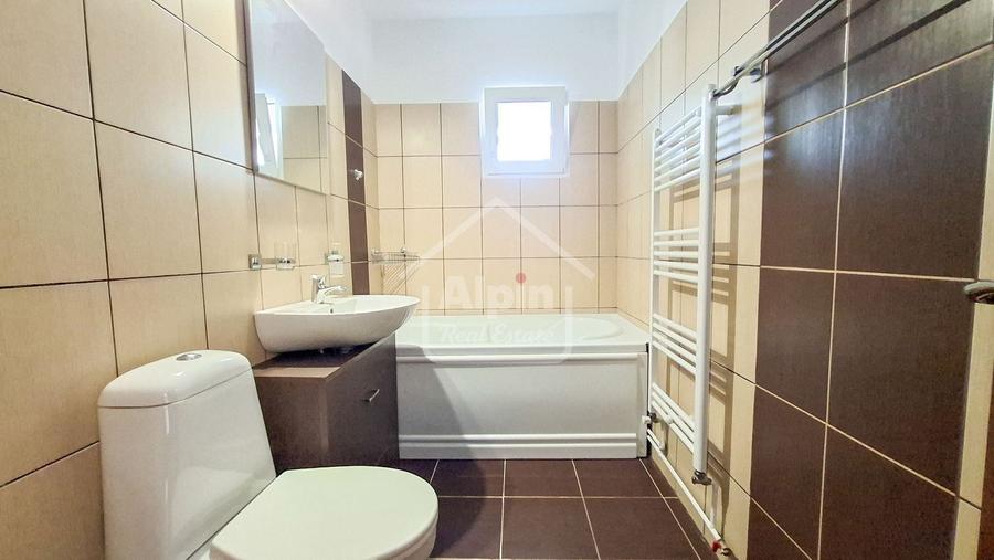 Apartament cu 3 camere decomandat, mobilat în Aurel Vlaicu