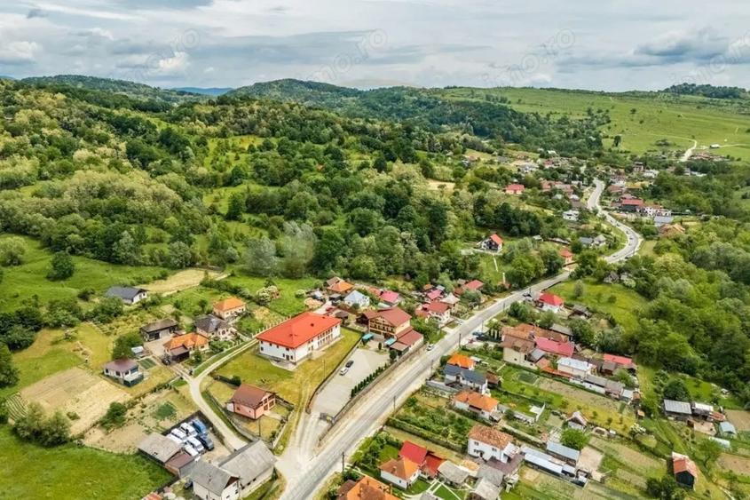 Spațiu comercial, de 500 mp, în Valea Iașului