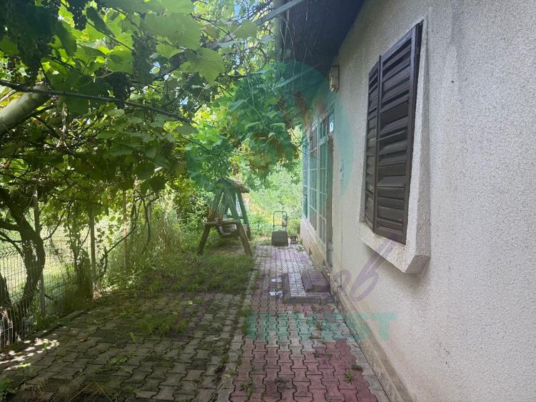 Casă individuală cu 5 camere cu Canalizare în Moara Domnească