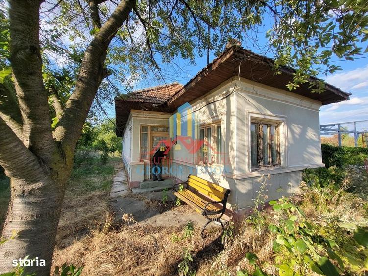 Casă cu 2 camere cu Canalizare în Mihai Vodă