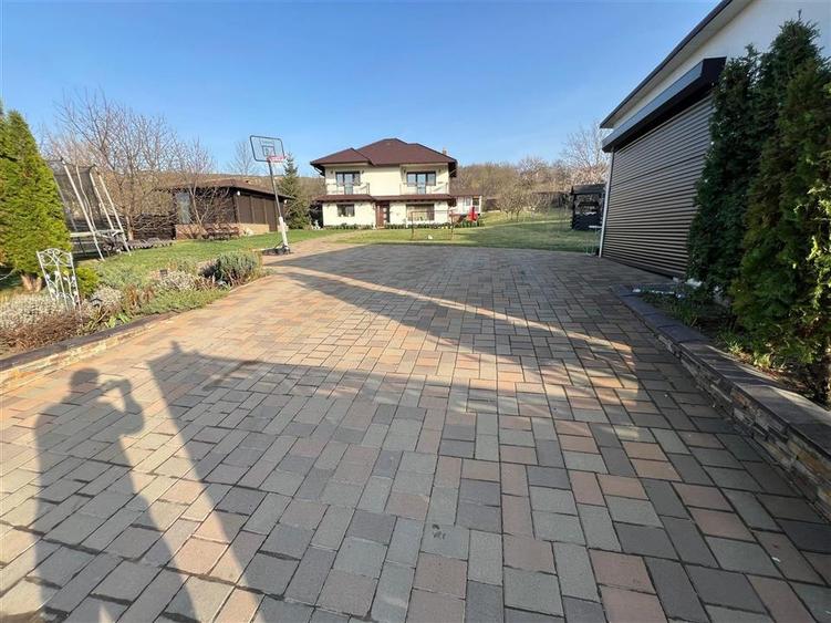 Vila 6 camere - 1500mp teren - Bucium - 29