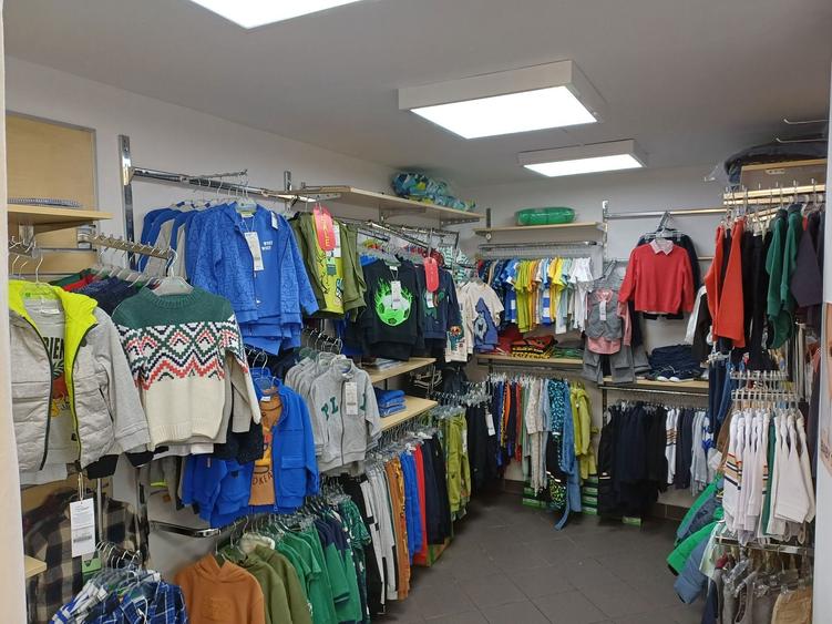 Inchiriez/vand spatiu comercial - 5