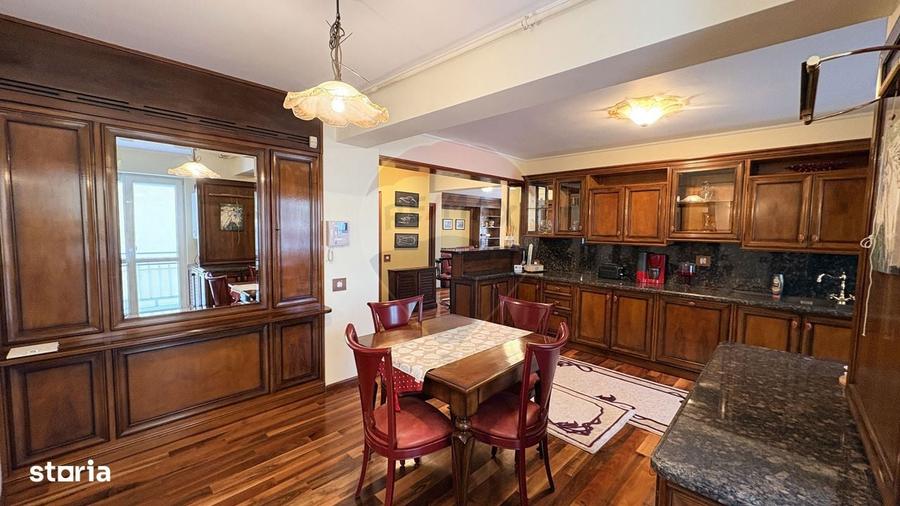 Apartament cu design clasic din lemn masiv elegan?a autentica - 12