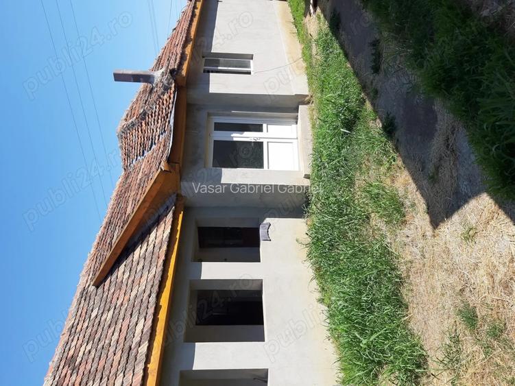 Vand casa la Macea