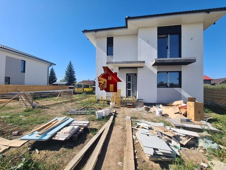 Doar o vila a mai ramas!Nu rata ultima disponibilitate Ciurbesti lac - 2