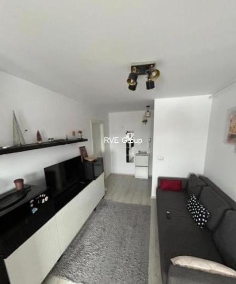 Ap. 3 Cam (bloc nou, 55 mp, centrala proprie) - 9 min. metrou N. Teclu - 4