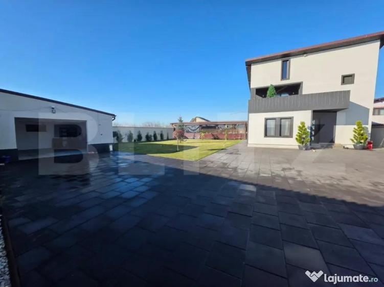 Casa de vanzare, 300 mp, zona Sud - 14