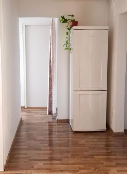 Apartament 3 camere  decomandat , zona  Cetate - 6