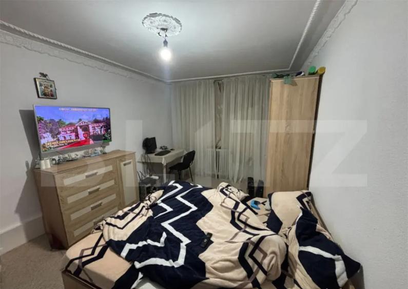 Apartament 3 camere, 55 mp, zona Vest - 9 mai - 5