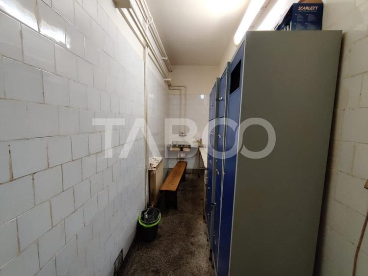 De inchiriat fabrica de productie cu birouri si parcari in Sibiu - 4