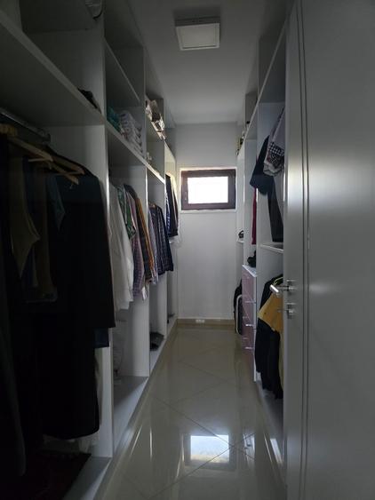 Vila frumoasa, Corbeanca, 4 dormitoare, 3 bai - 6