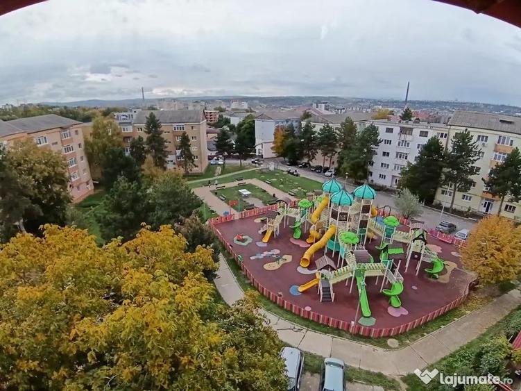 Apartament cu 2 Camere Decomandat in Burdujeni - 1