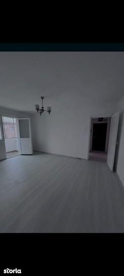 Urgent!Vand 2 Camere in Sacele langa Penny Mobilat Renovat Liber ! - 8