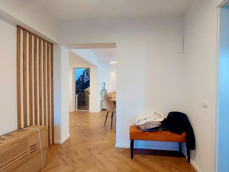 Vilă Individuală 7 Camere,  teren 572 mp Drumul Dobroesti Fundeni - 3