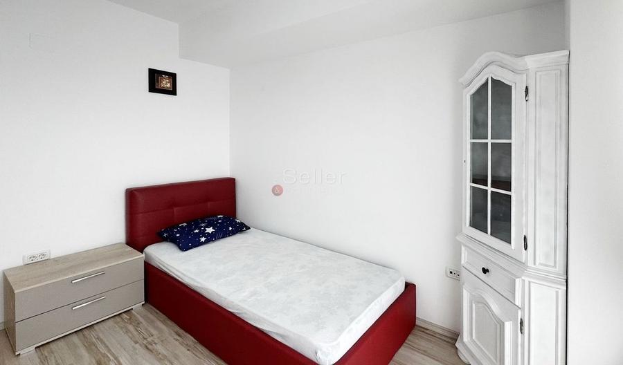 Priveliste Deosebita, Disponibil din 1 septembrie - 8