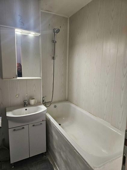 Proprietar- vand garsonirea comfort 1 - 4