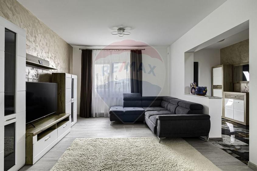 Casă de închiriat în cartierul Athena, zona 6 Vânători - 1