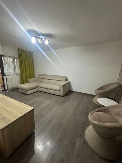 Inchiriez apartament - 3