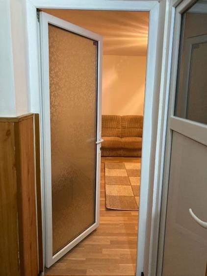 Brasov , Vlahuță ,  2 camere , 70 mp , parter . - 4