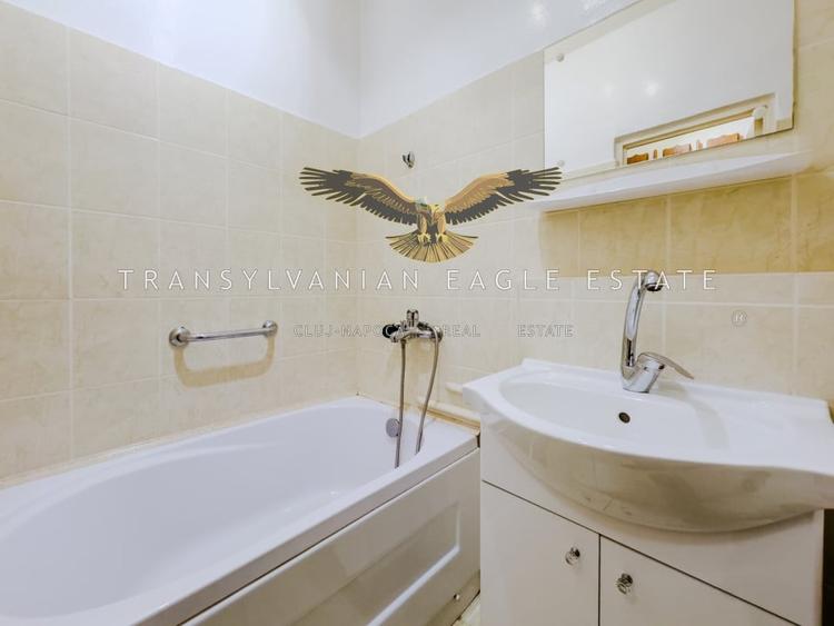 Apartament cu 2 camere|40 m2|semidecomandat| situat pe Str. Alverna - 12