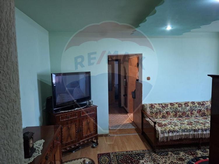 Apartament cu 3 camere Hunedoara, jud. Hunedoara - 4