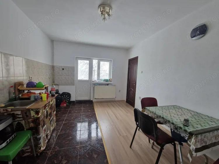 Casa spa?ioasa in comuna Recea, intr-o zona lini?tita ?i bine pozi?ionata - 10