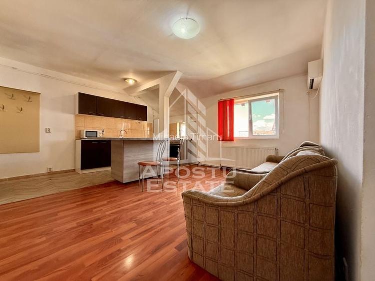 Apartament cu 2 camere semidecomandat, mobilat în Soarelui