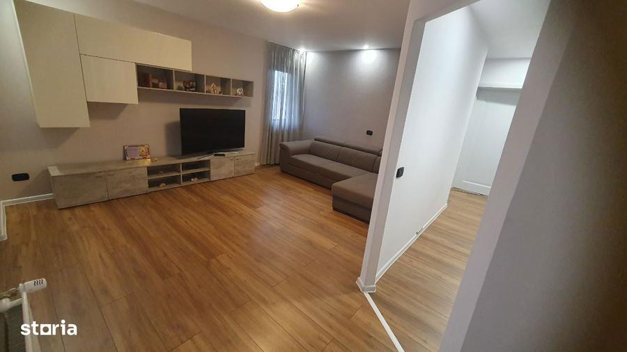 Casa bifamiliala (2 intrari individuale) 258mp la 3 minute de Focsani. - 1