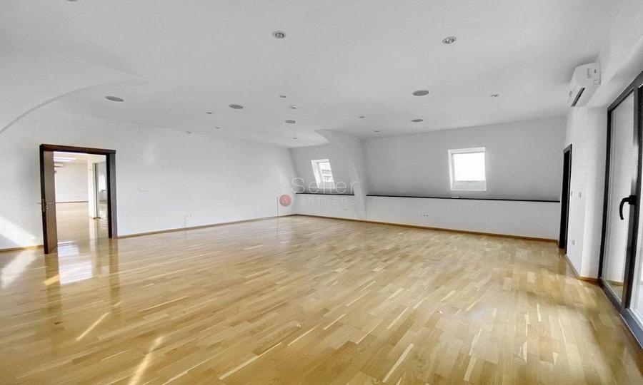 Central - Suprafata Generoasa - 22