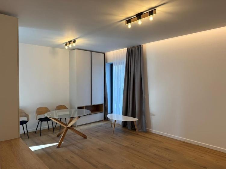 Spatiu birou de inchiriat - 2 camere Decomandat - 6