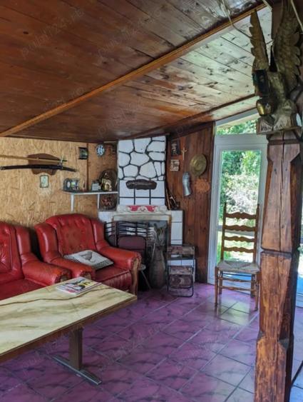 Casa de vanzare zona centrala langa magazinul Penny Brezoi - 4