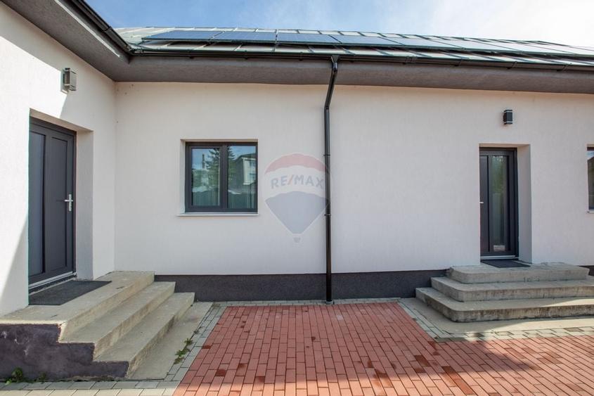 Casă / Vilă de vânzare în zona centrală TÂRGU OCNA - 6