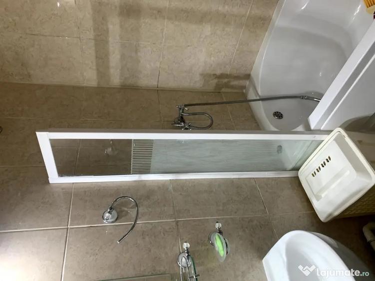 Garsonieră decomandată în Republicii