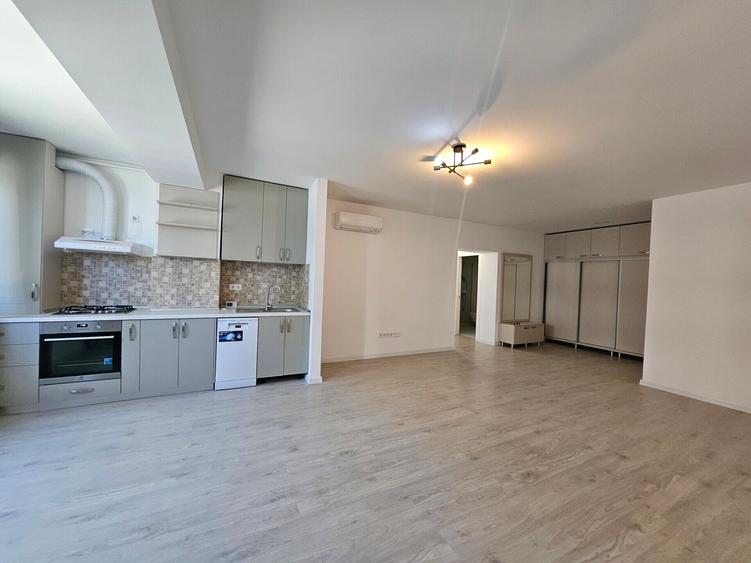 Apartament cu 2 camere decomandat, mobilat în Pipera