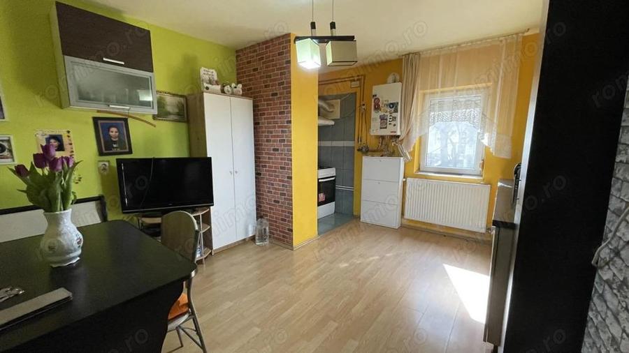 Apartament cu 2 camere parter -zona buna ?i linistita - 16