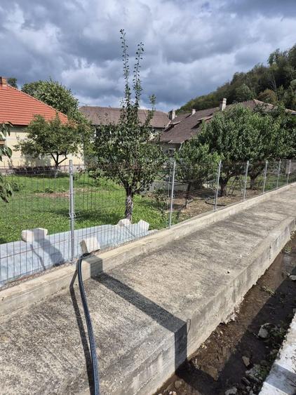 Vand s au schimb cu apartament . - 4