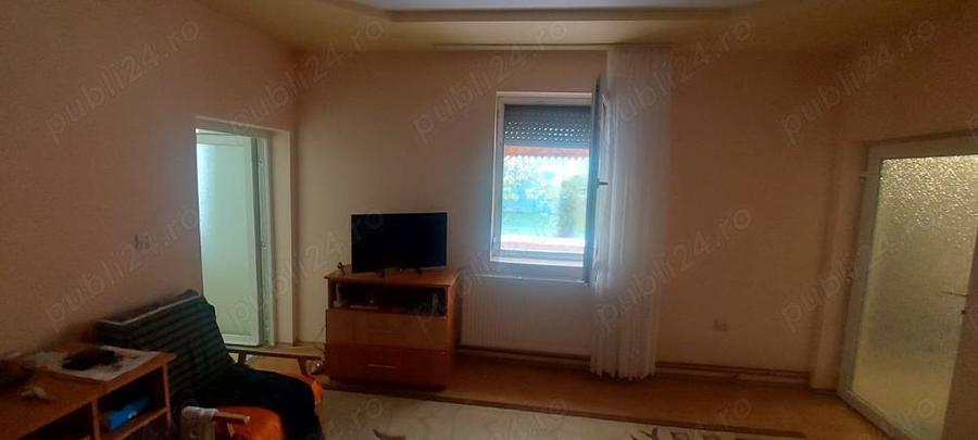 Casa individuala 4 camere si garaj in Pischia amenajata mobilata utilata pozitie excelenta - 6