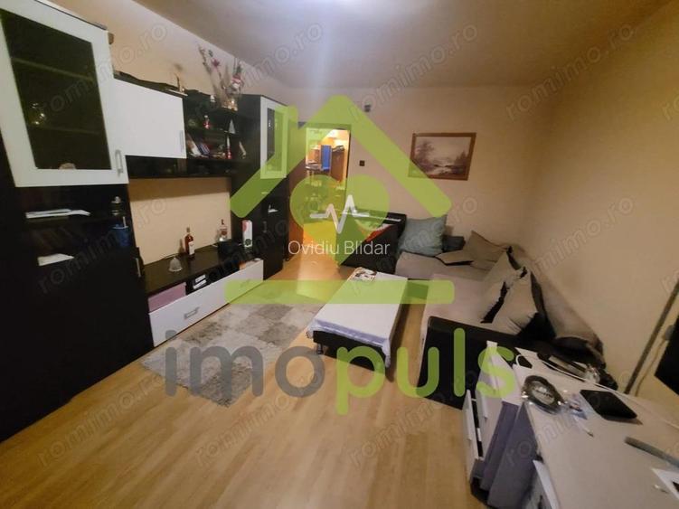 Apartament 2 camere, decomandat Zona Favorit ?