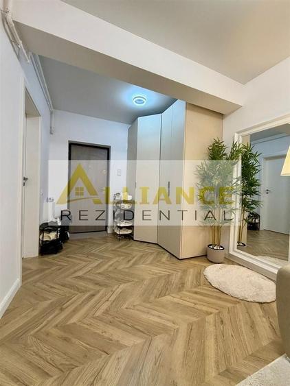 Apartament cu 2 camere decomandat, mobilat în Sud